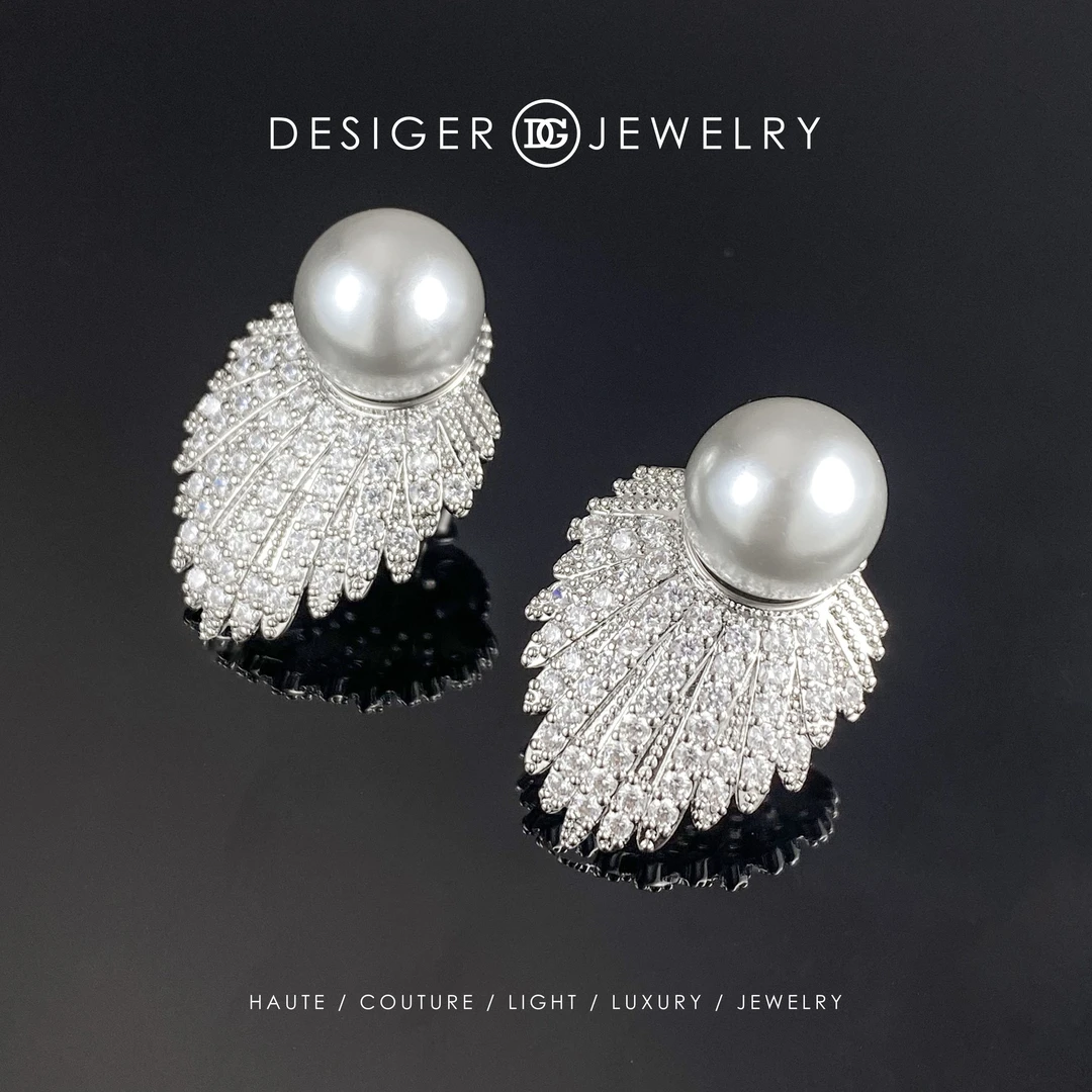 F0055 Queen ♠️ 巴洛克 珠珠群钻凤羽重工耳饰