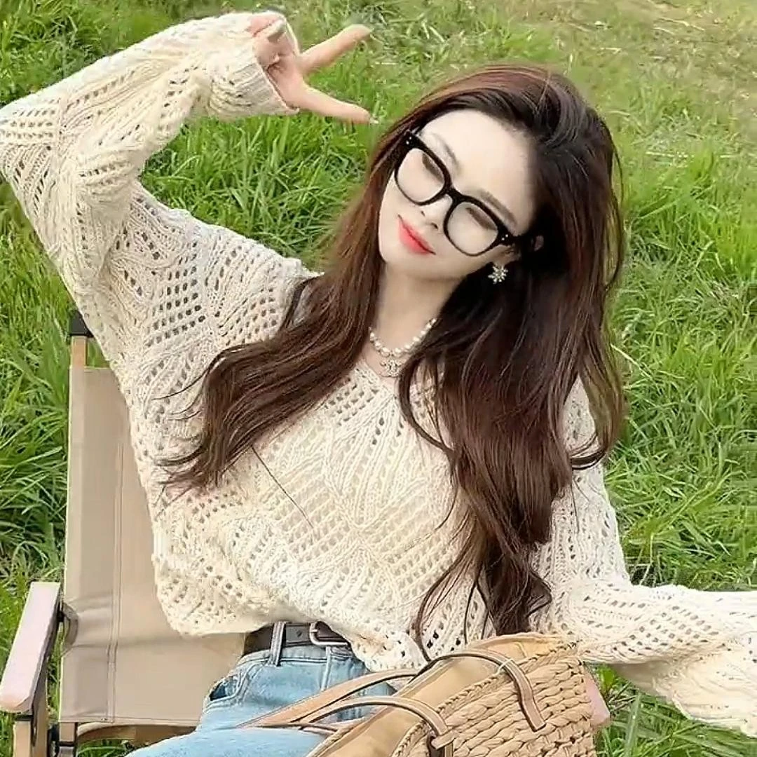 韩系设计感宽松显瘦镂空针织衫女2024春秋慵懒风罩衫V领新款上衣