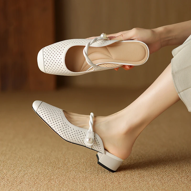 2024年夏季新款圆头浅口一字带拖鞋时尚百搭法式镂空透气包头拖鞋