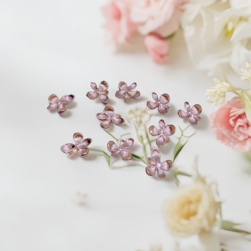 美甲锆石饰品 金色小花  雕花牌 平替好物
