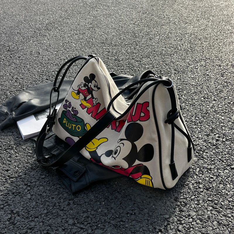 【二墩与元宝】复古卡通字母旅行包斜跨单肩包健身潮流印花ins