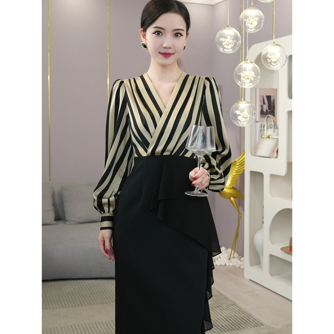 唐熹现货2025春季新款【2416】气质小众拼接黑杏撞色长袖连衣裙子女