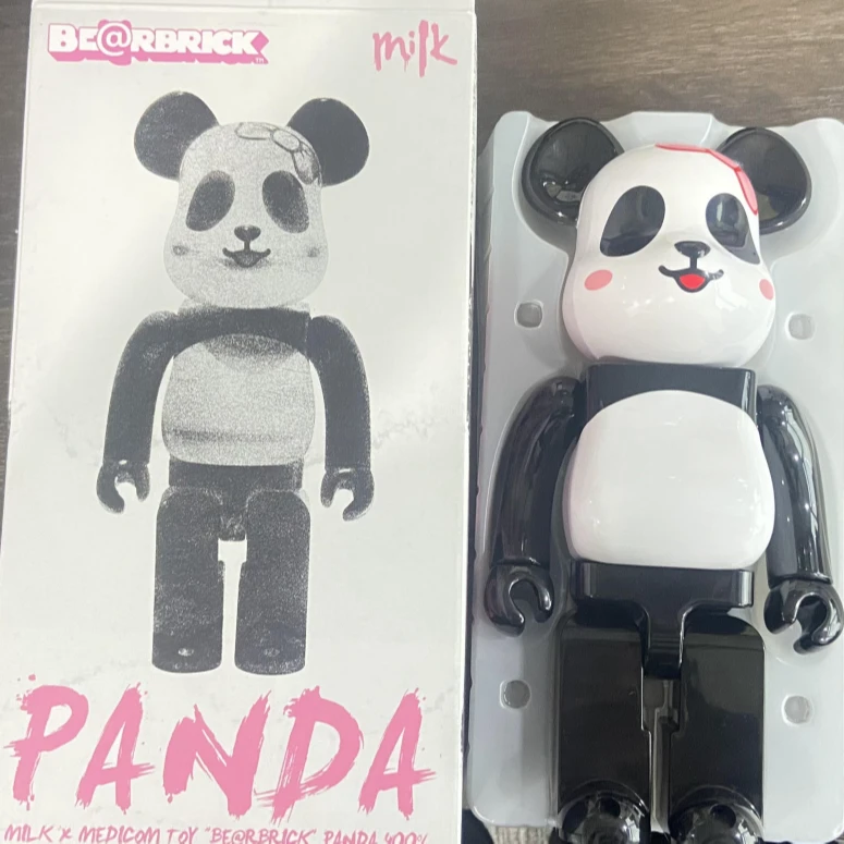 【小白】bearbrick积木熊 熊猫妹妹 1000%