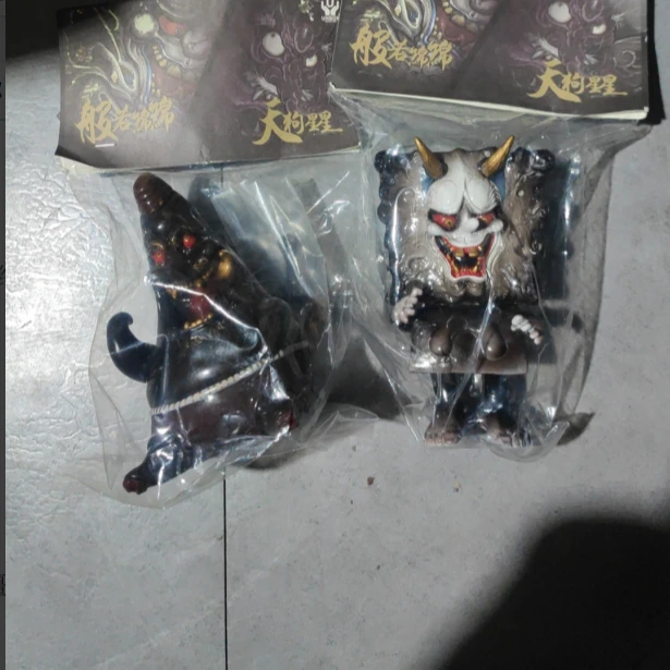 unbox 天狗星星 般若绵绵 初代一对  潮流玩具