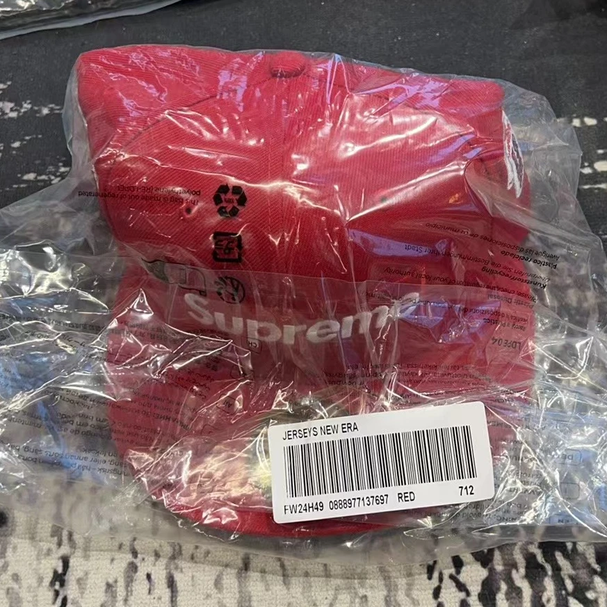 【山哥AL】Supreme  红色棒球帽 潮流饰品  712