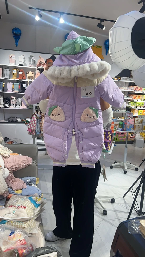 宝宝连体羽绒服时尚百搭可爱儿童小童活力女童男童