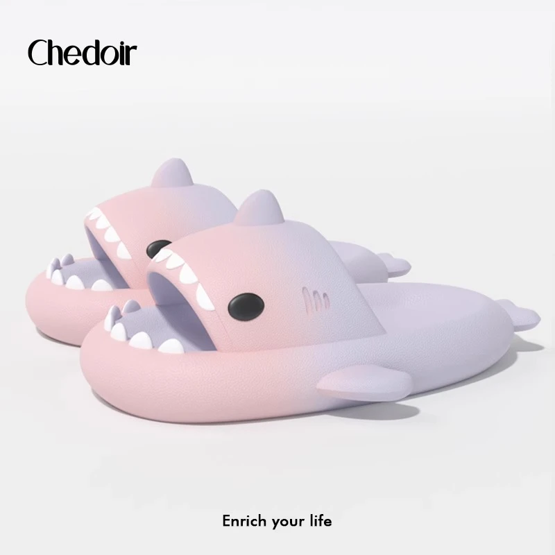 渐变鲨鱼拖鞋女可爱夏季室内家居家洗澡防滑情侣外穿厚底网红软底