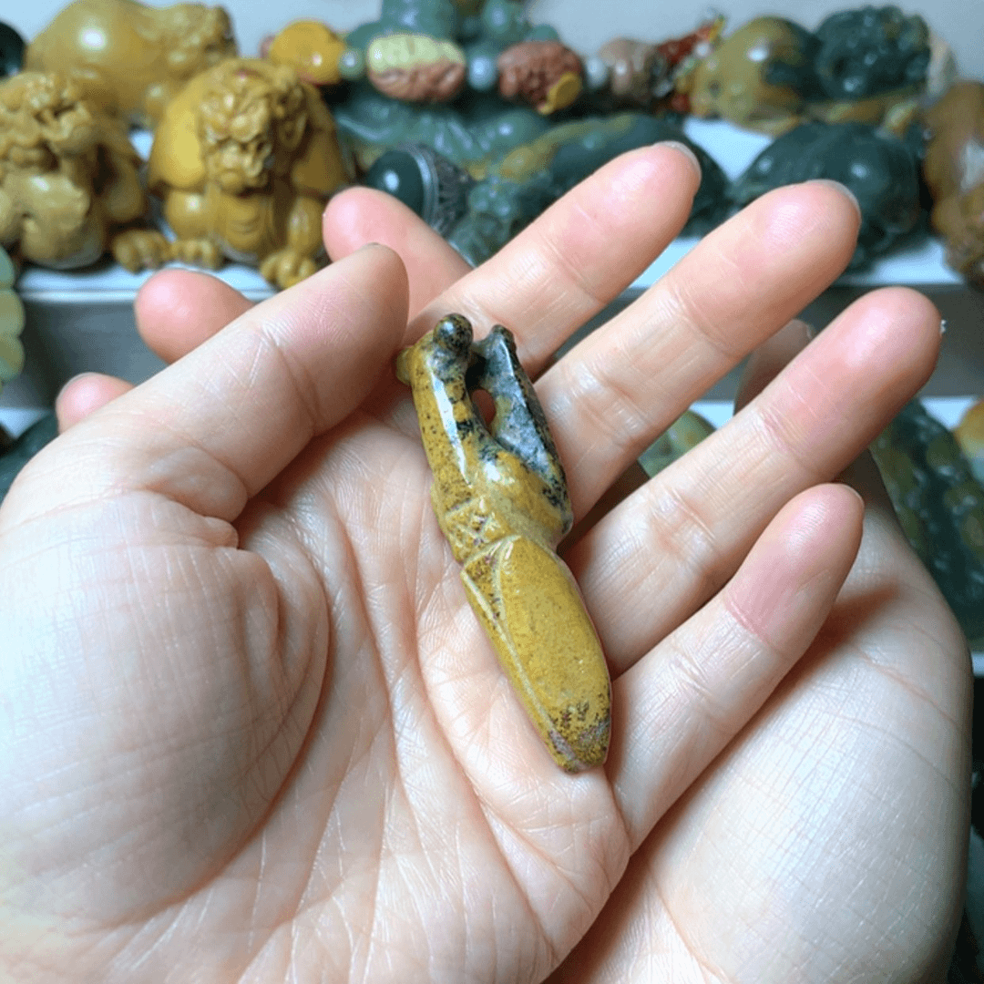 【闪购商品】岫岩河磨玉（透闪石质玉）手把未镶嵌我****！