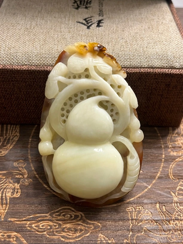 国石岫玉～花玉～葫芦（代代有福）