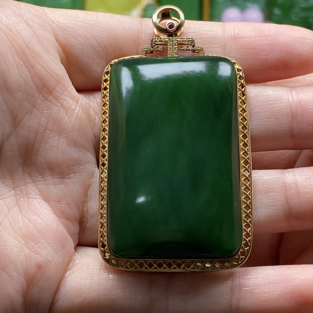 和田玉（碧玉）颈饰未镶嵌