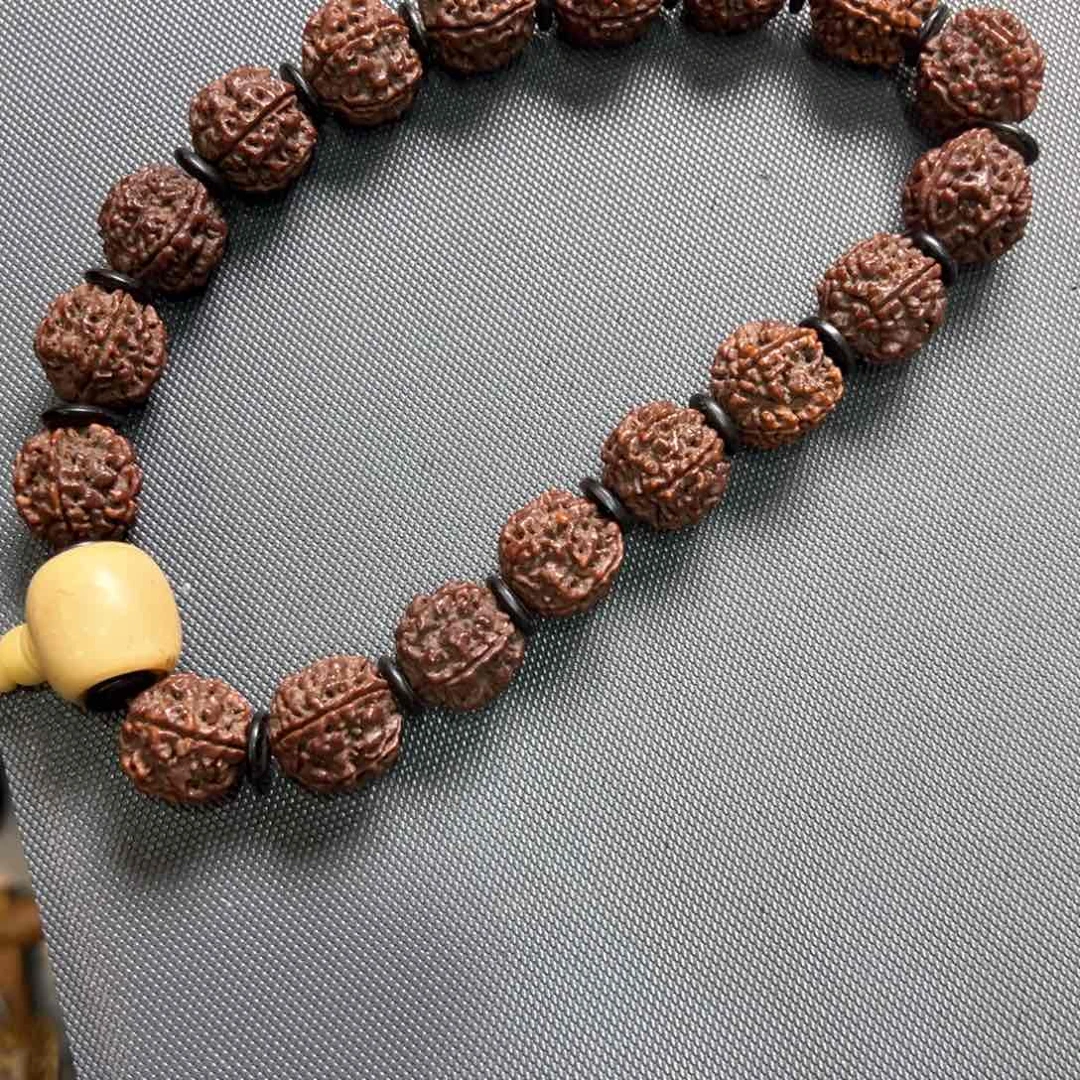 紫砂茶杯里*大漂亮大漂亮