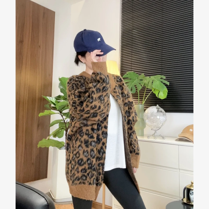 韩系大版豹纹开衫女2024秋冬宽松时尚慵懒风加厚针织毛衣外套上衣