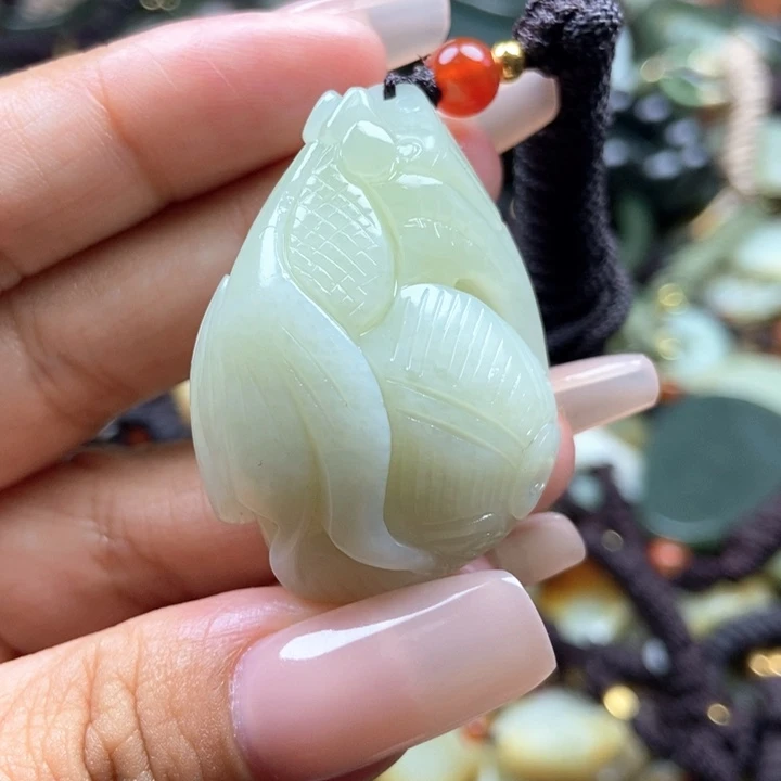 和田玉颈饰未镶嵌