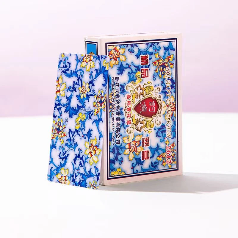 钓鱼2612塑料盒装扑克牌纸牌家用棋牌室扑克批 发