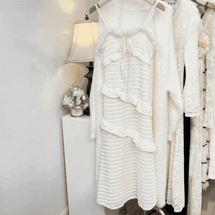 编号139秋冬新款毛毛拼接连衣裙