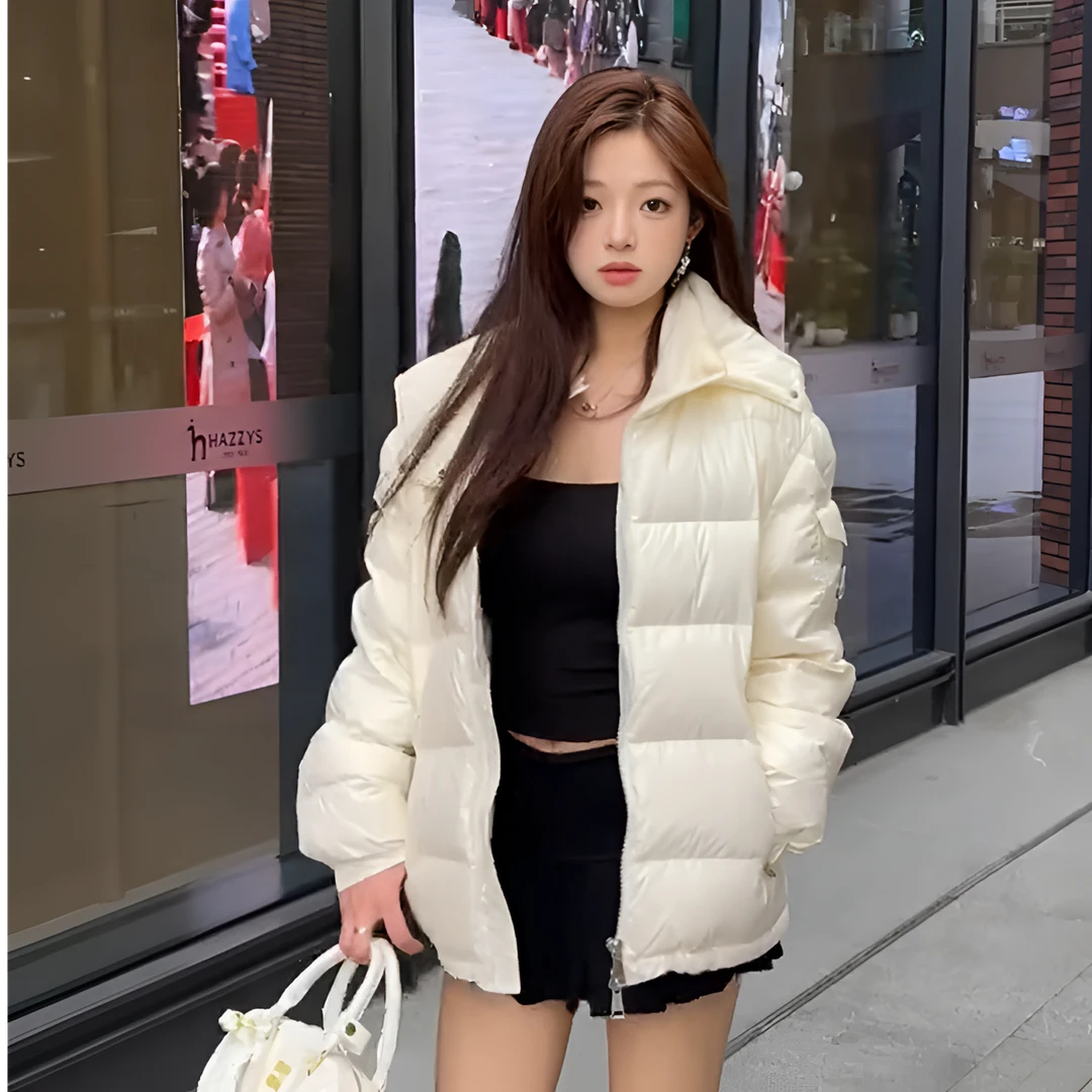 QIHONG【秋冬新品】白鸭绒服短款女亮面时尚百搭连帽保暖情侣外套