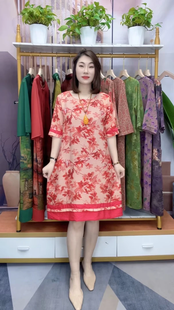 新款彩虹提花宽松女装连衣裙