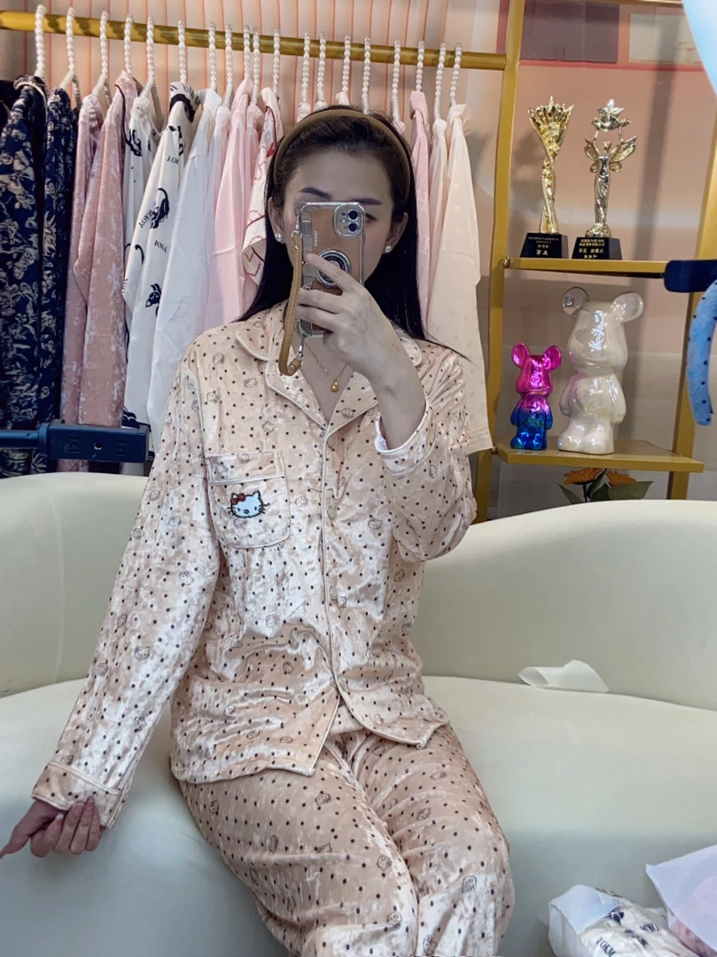 【金钻绒】高级感大牌风长袖长裤秋冬新款家居服带胸垫时尚