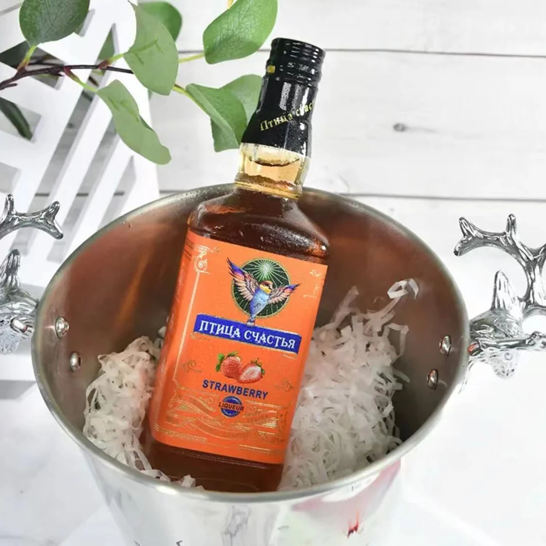 【俄优选】俄罗斯小鸟伏特加草莓味利口酒22度500ml（吉运鸟草莓）