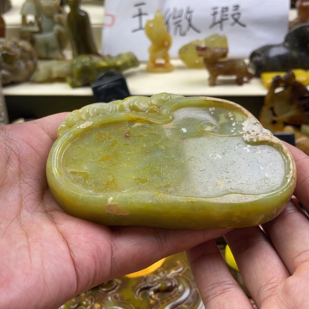 蛇纹石玉颈饰合金159