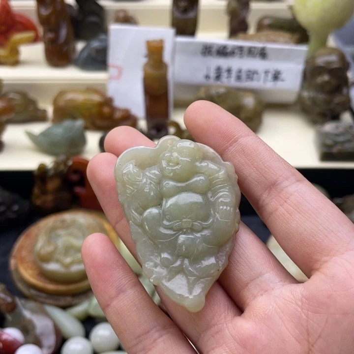 蛇纹石玉颈饰未镶嵌120