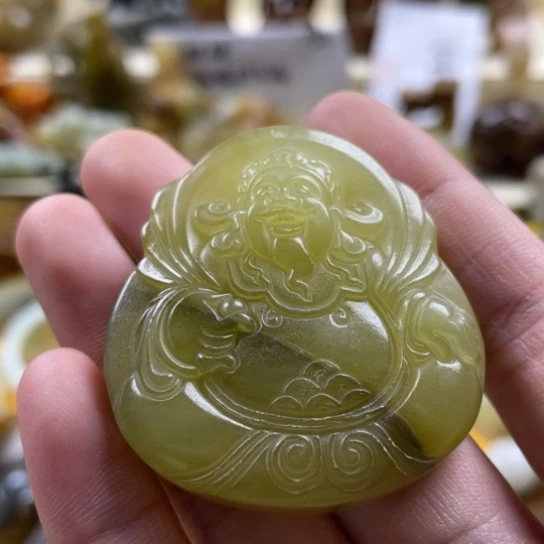 蛇纹石玉颈饰合金273