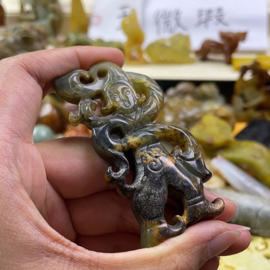 蛇纹石玉颈饰合金236