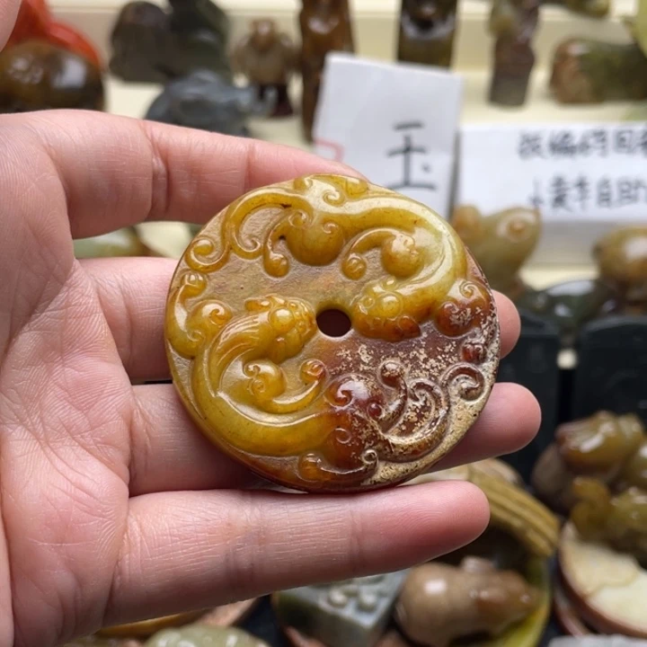 蛇纹石玉颈饰未镶嵌105