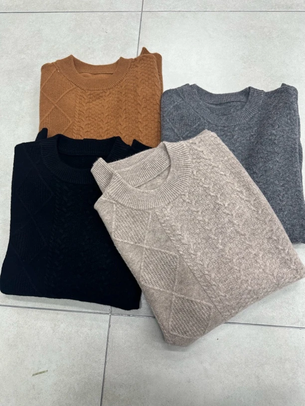 加厚绞花男士半高领提花秋冬保暖休闲毛衣