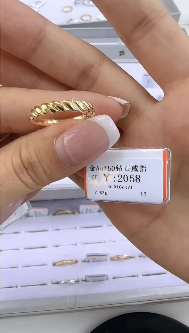 【闪购商品】钻石戒指/指环18K金镶嵌185800