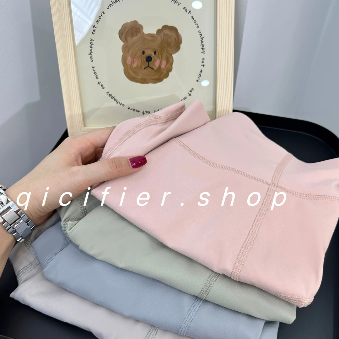 裸感会上瘾 黑卡高奢高腰提臀裸感四分裤 3069