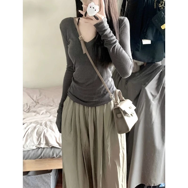美式修身v领打底衫女春秋2023新款甜妹气质设计感小众长袖t恤上衣