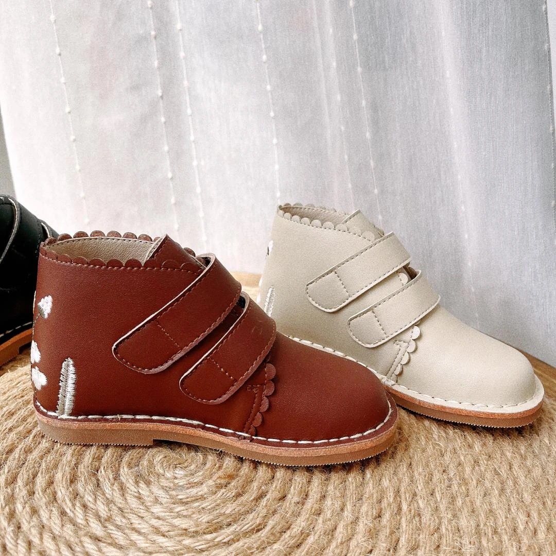 现货女童春秋刺绣魔术贴低筒儿童户外洋气短靴 熙熙可可  TL22-10