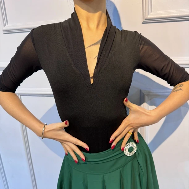 2025拉丁舞摩登舞交谊舞成人新款性感V领练功服上衣