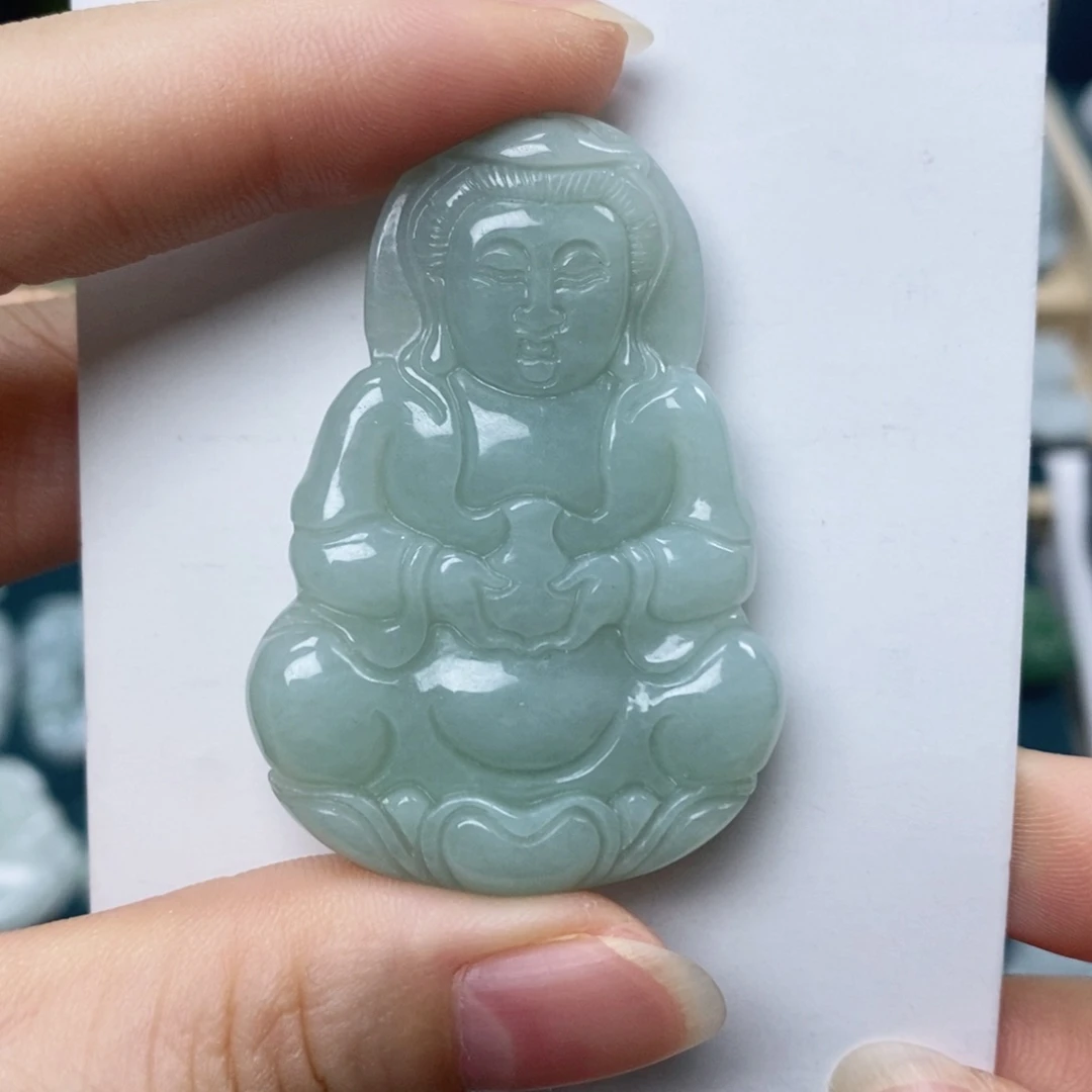 翡翠颈饰未镶嵌观音