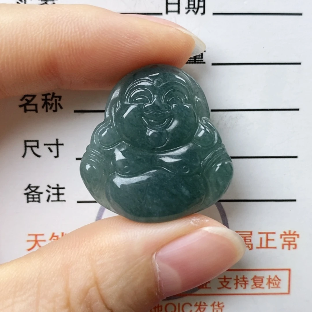 翡翠颈饰未镶嵌佛公