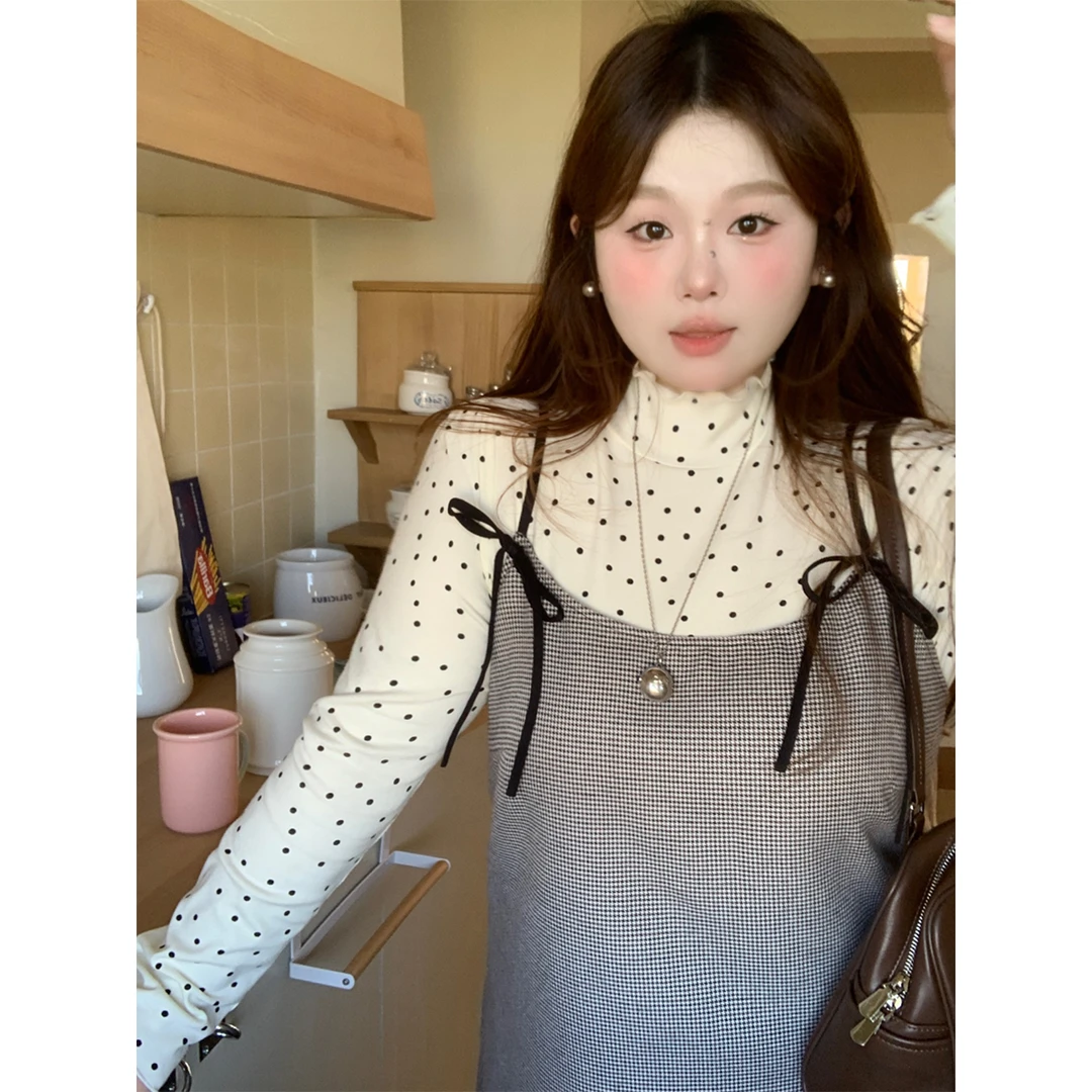 137徐达布【星月派对】大码杏色波点内搭女半高领气质上衣T27772C44