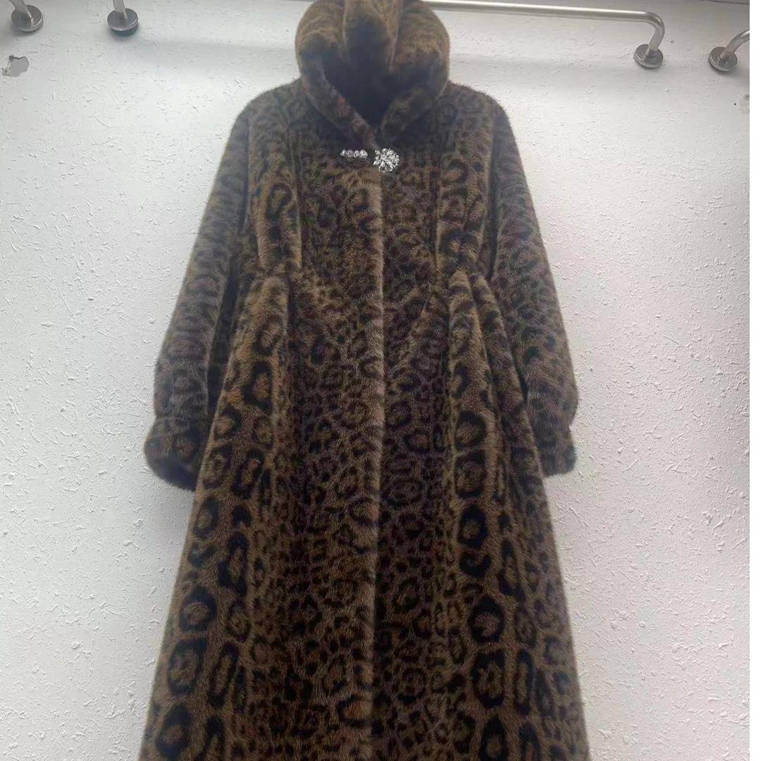 （新疆西藏包邮）最新款时尚大方潮流外套