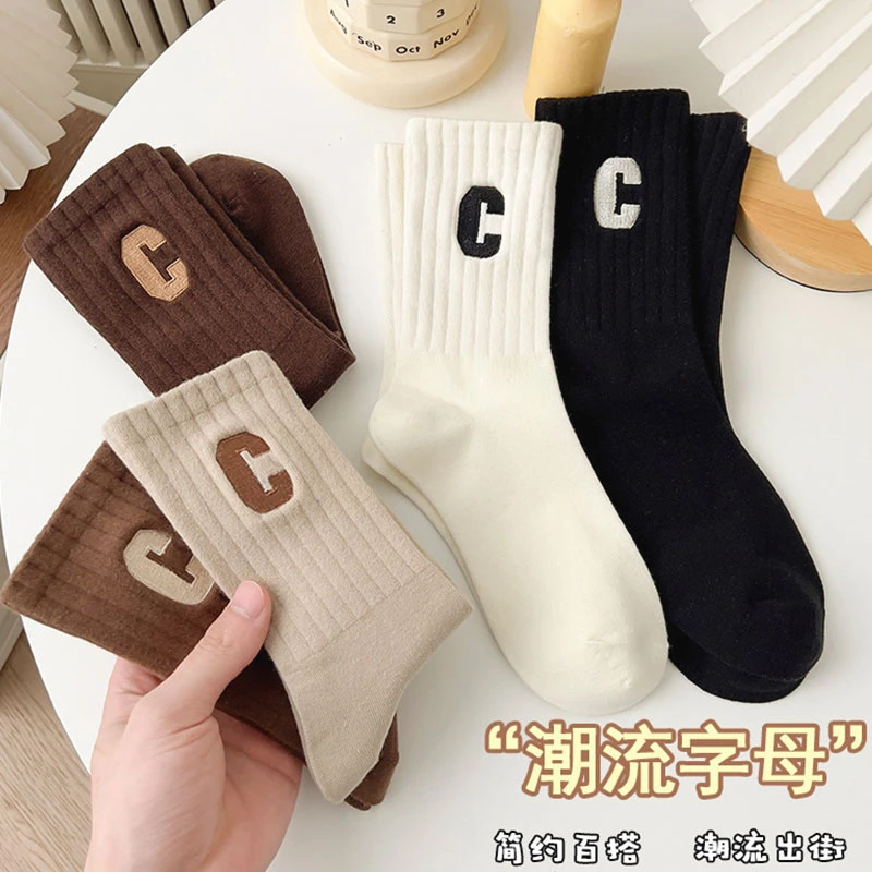 袜子女秋冬中筒袜网红潮袜大C字母刺绣棉袜运动女袜韩版港风袜子