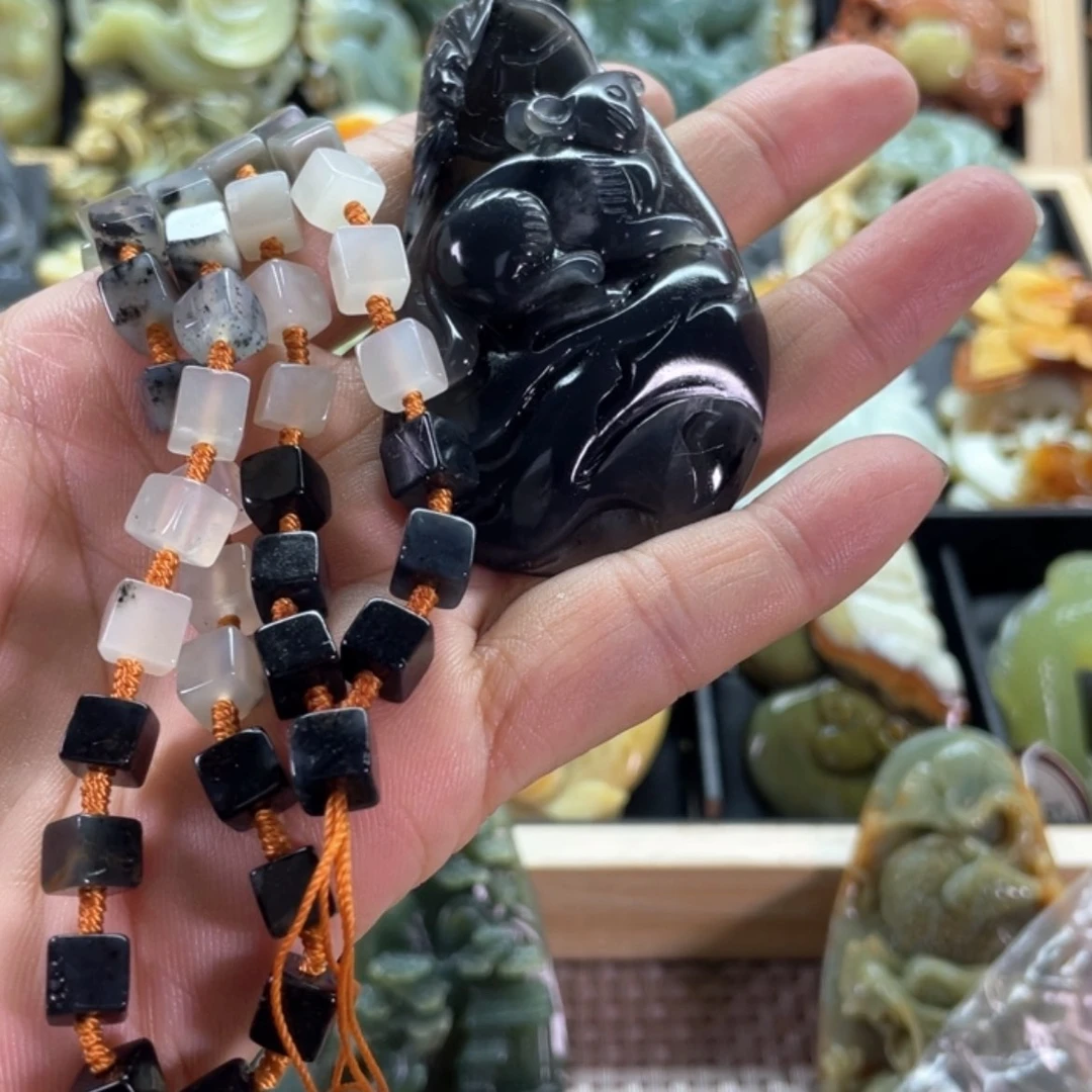 【闪购商品】蛇纹石玉颈饰合金妹*