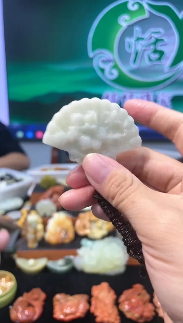 【闪购商品】岫玉吊坠未镶嵌·