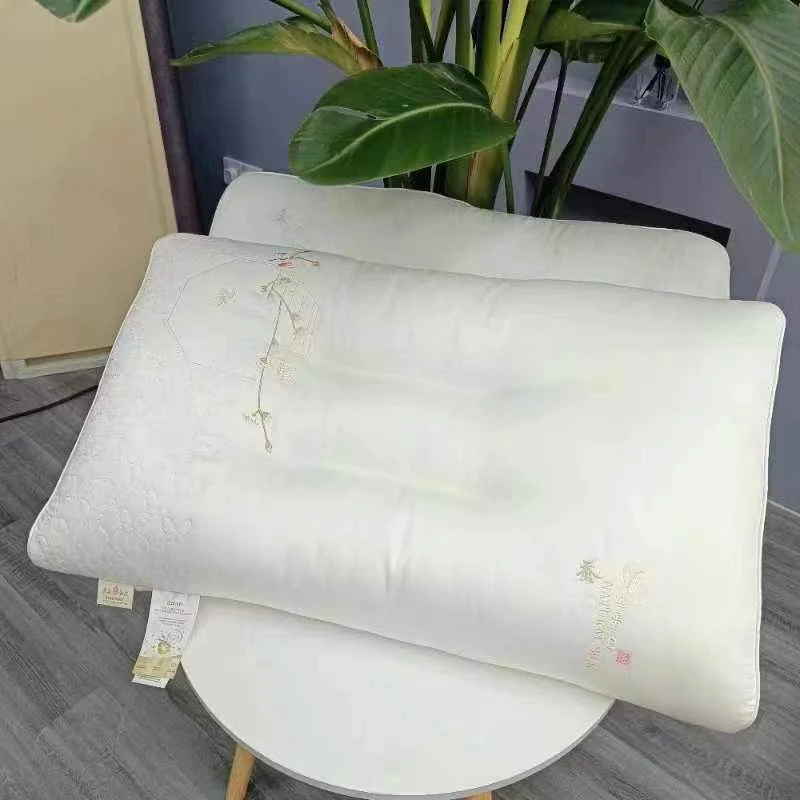 卢姐家纺蚕丝蛋白苏绣枕
