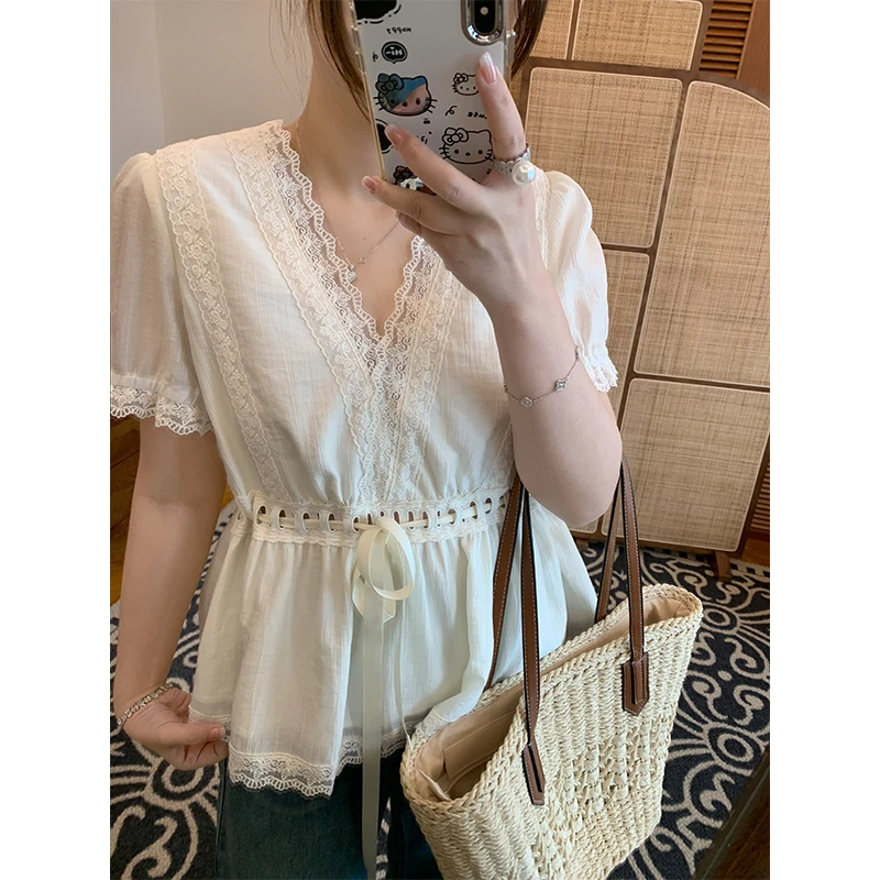 【宠粉回馈】马西西微胖mm蕾丝v领上衣女大码宽松显瘦气质小香短袖