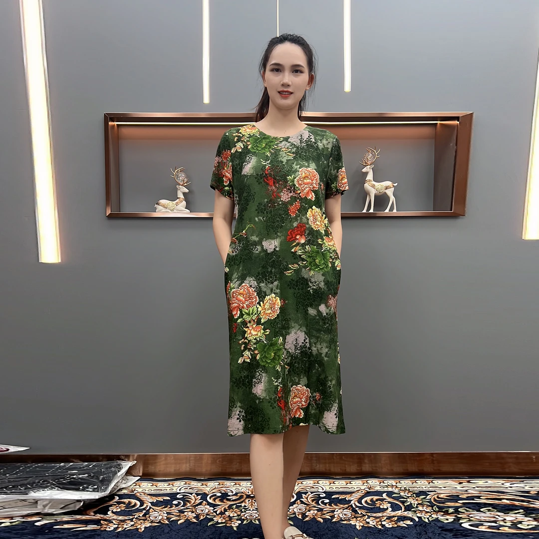 夏季妈妈装中长款短袖碎花连衣裙中老年洋气宽松大码圆领时尚裙子