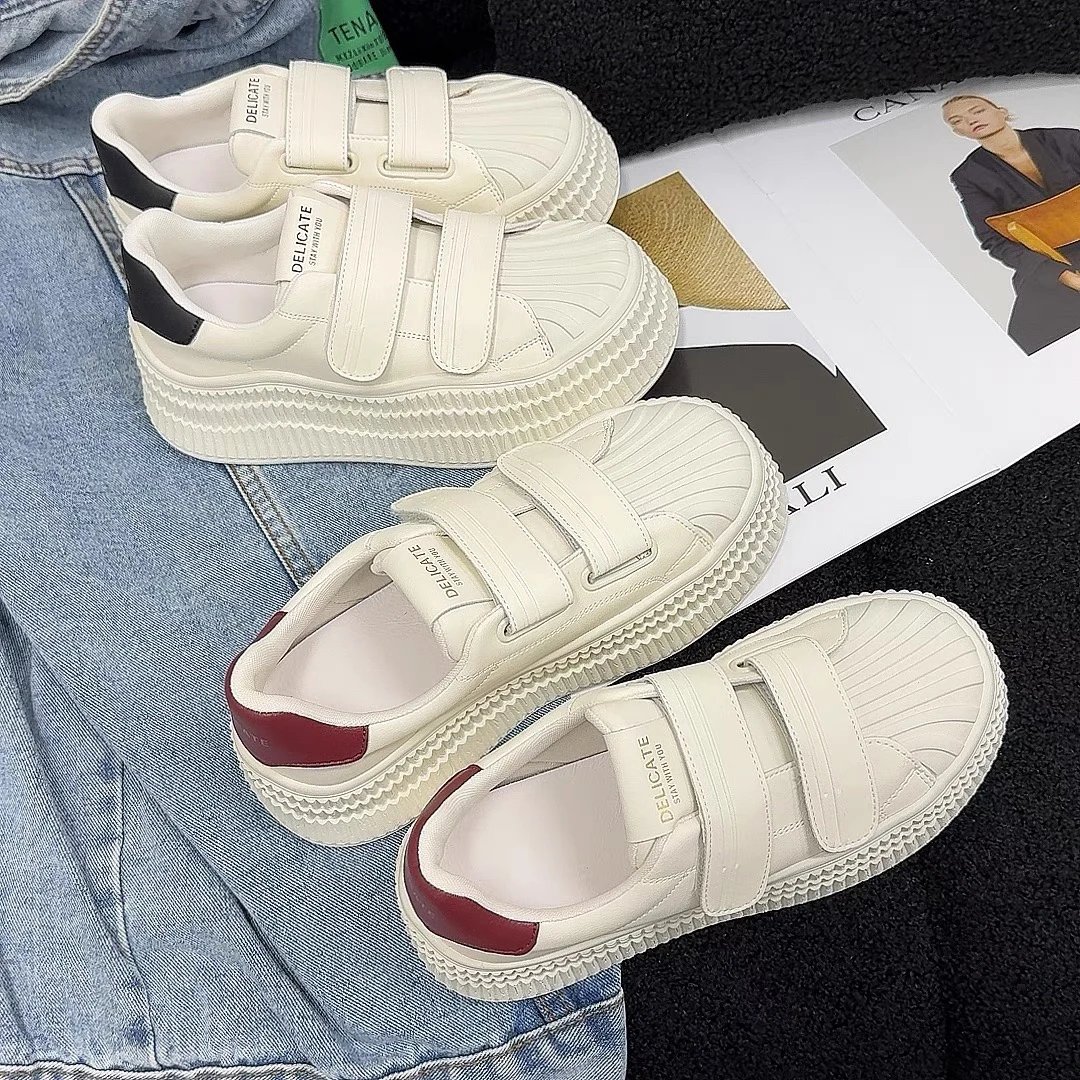 82-02 魔术贴厚底增高小白鞋女2024秋款超轻舒适休闲圆头真皮板鞋