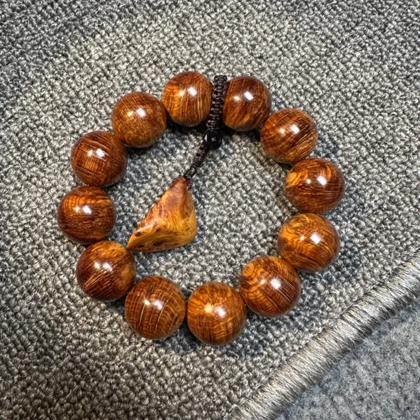 纯手工打磨（精品蚂蚁腿）2.0手串