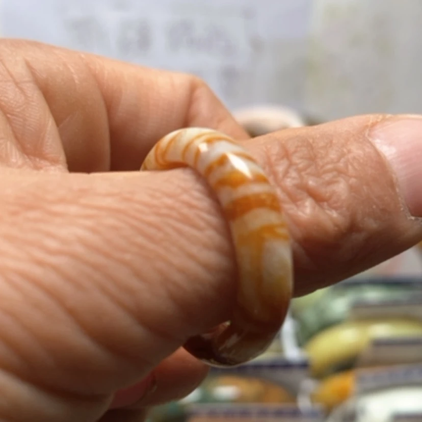 【闪购商品】蛇纹石玉手镯未镶嵌阳**