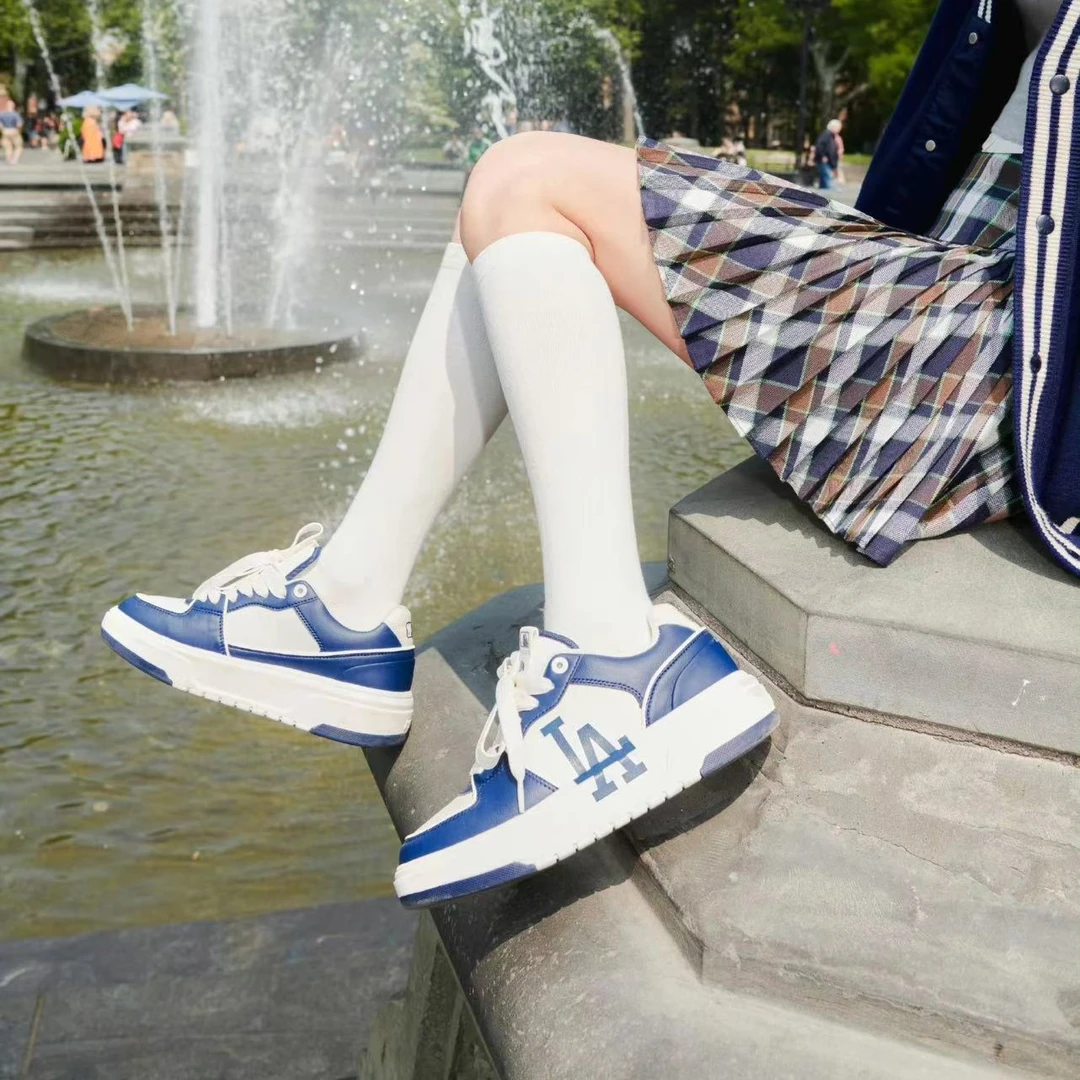 MLB秋季款男女情侣街头美拉德运动休闲跑步学长鞋板鞋【3ASXCLB3N】