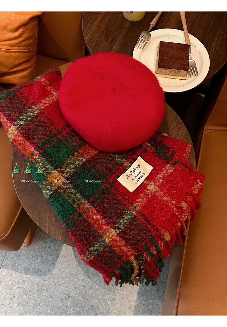 23新年氛围感中国红色流苏女秋冬新款针织保暖韩版圣诞格子围巾