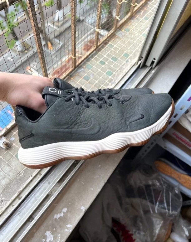 43码/Nike HD2017low黑白 95新成色 公价2999 篮球鞋